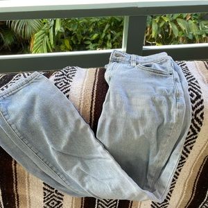 Light wash denim mom jeans